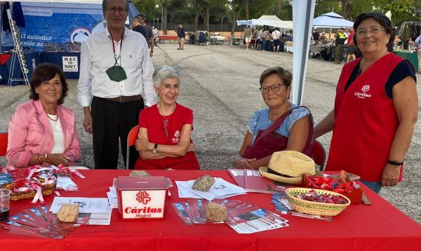 feria-historia-las-rozas-voluntariado-caritas-madrid