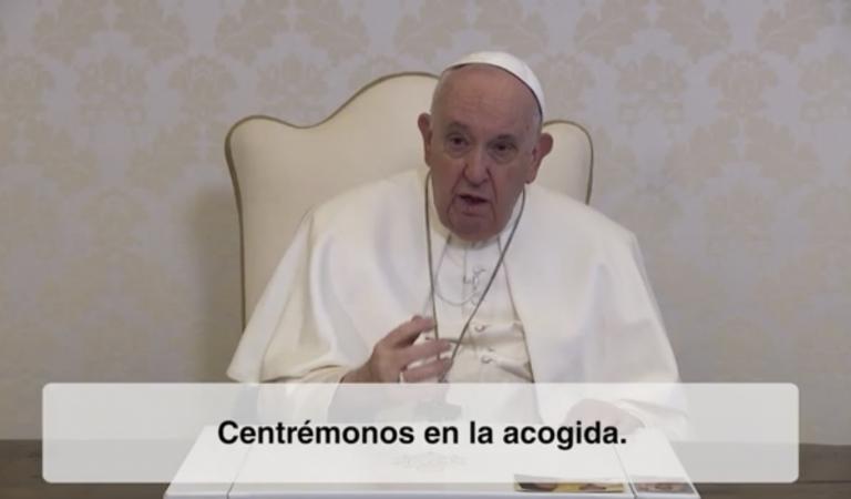 video-del-papa-marginados-acogida