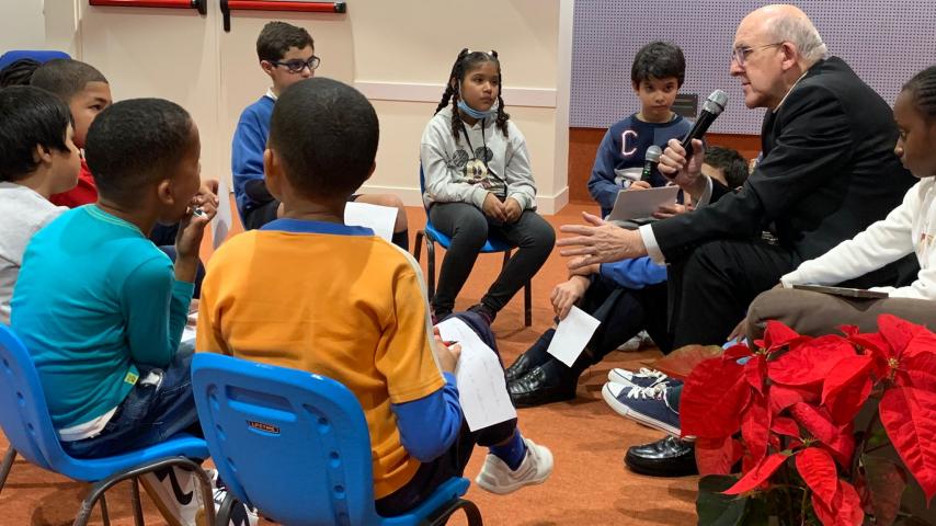 entrevista-cardenal-carlos-osoro-niños-caritas-madrid_12