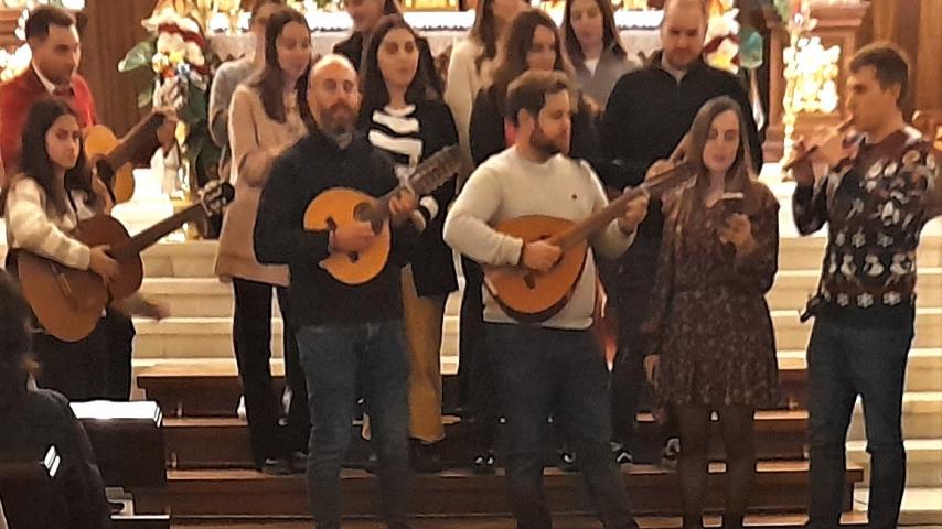 certamen-villancicos-navidad-san-lorenzo-del-escorial-caritas_2