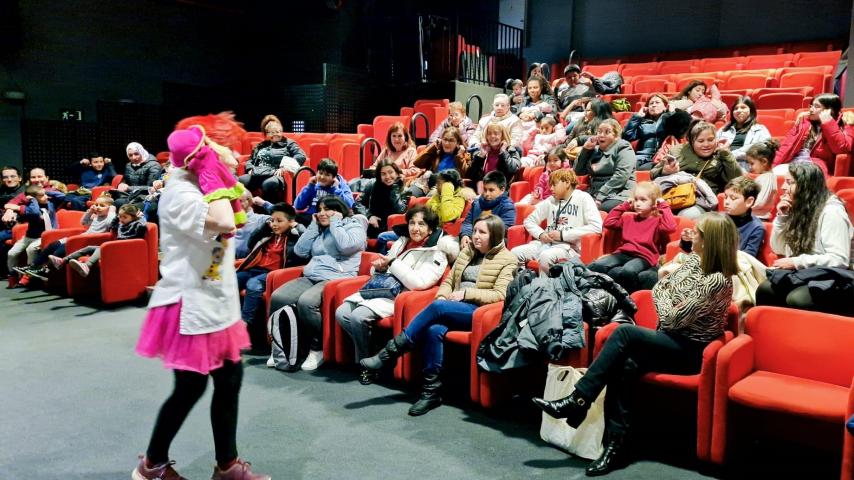 teatro-salud-niños-vallecas-familias-vulnerables-caritas-madrid-1