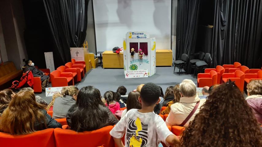 teatro-salud-niños-vallecas-familias-vulnerables-caritas-madrid-2