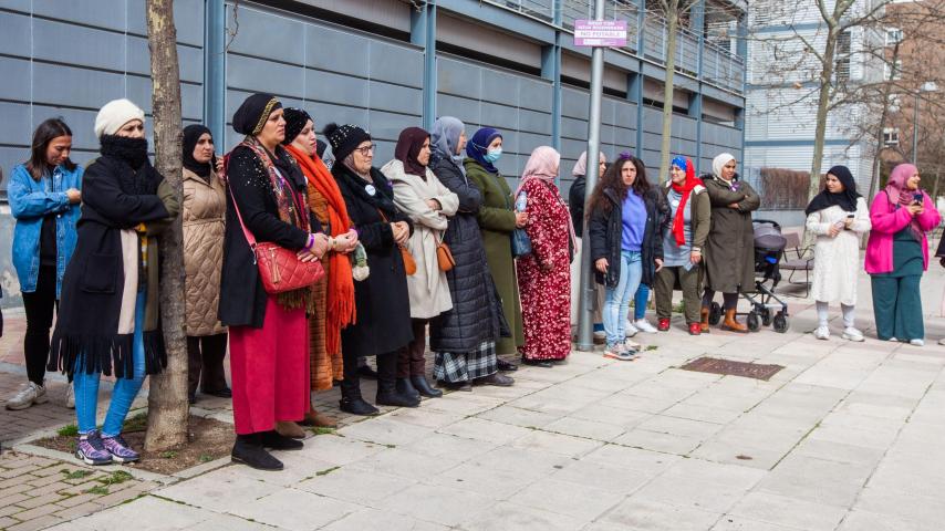 dia mujer cañada caritas madrid