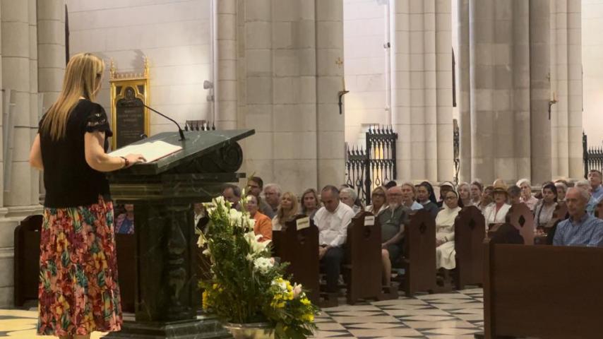 cardenal osoro con Cáritas Madrid-euaristia-dia-caridad-7