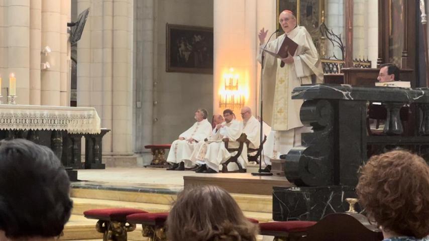 cardenal osoro con Cáritas Madrid-euaristia-dia-caridad-5