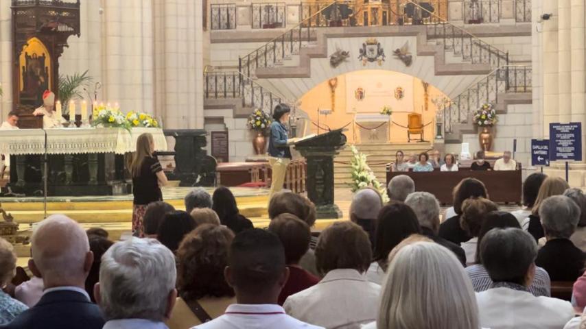 cardenal osoro con Cáritas Madrid-euaristia-dia-caridad-8