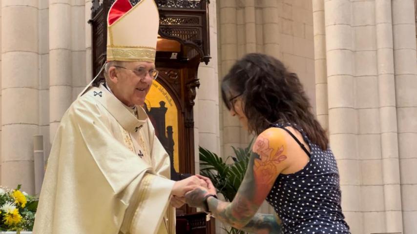 cardenal osoro con Cáritas Madrid-euaristia-dia-caridad-4