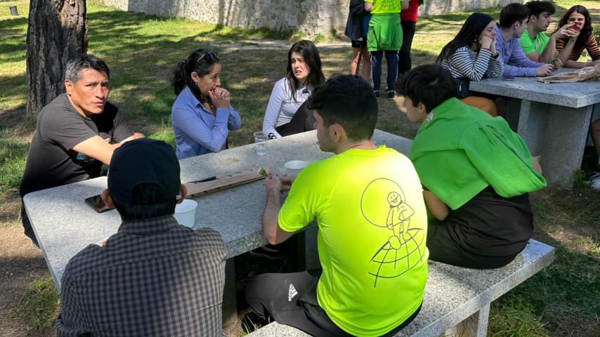 /caminos-encuentro-migrantes-jovenes-collado-vicaria7-caritas-madrid