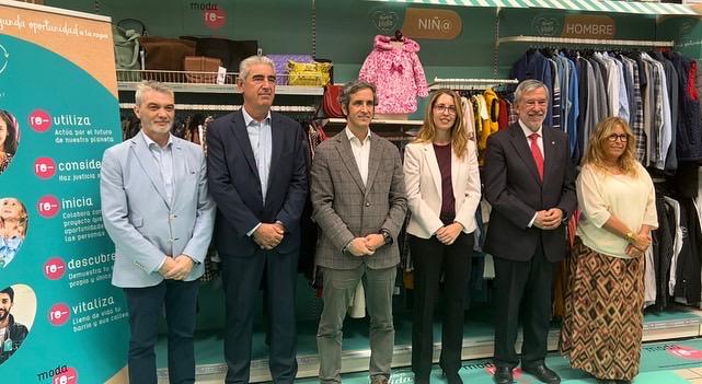 ALCAMPO MODA en Alcobendas un córner de ropa de segunda mano | Caritas Madrid